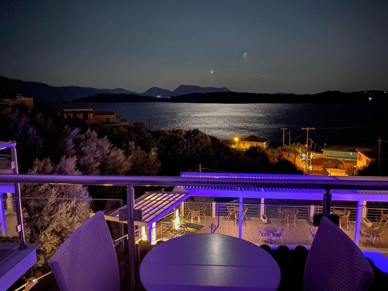 Oasis Hotel image