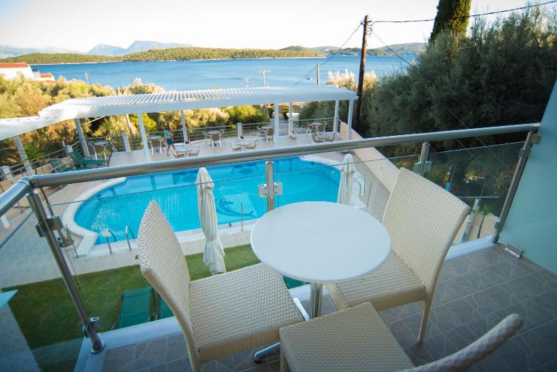 Oasis Hotel image