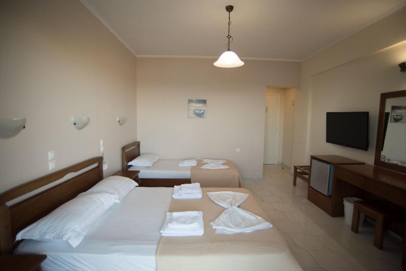 Oasis Hotel image