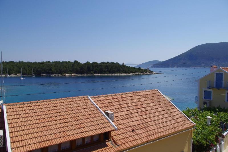 Faros Suites - Adults Only image