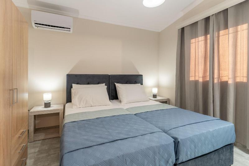 Acapulco Marinos Studios & Apartments image