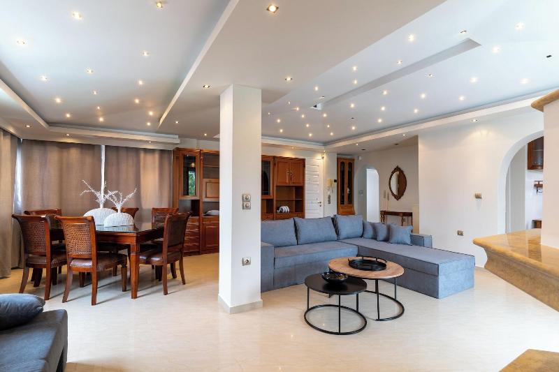 Acapulco Marinos Studios & Apartments image