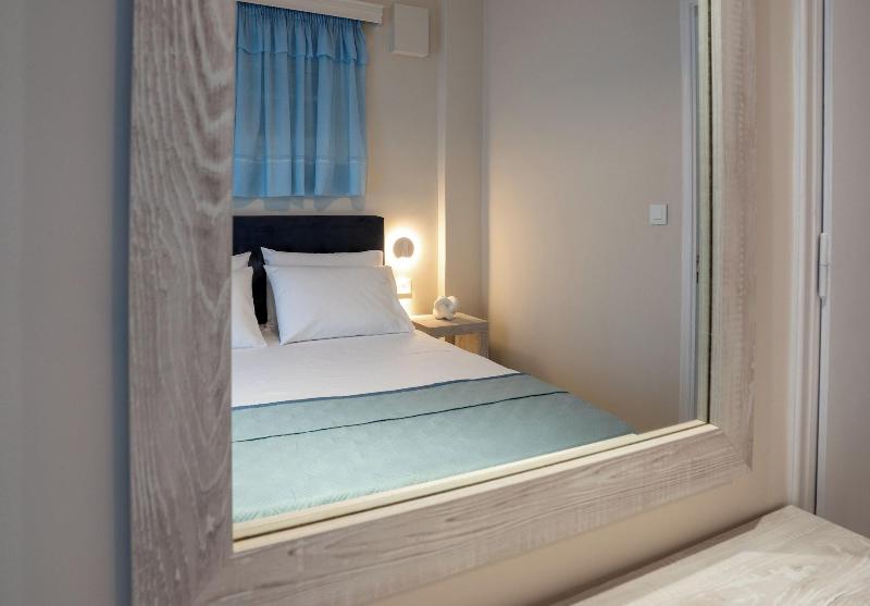 Acapulco Marinos Studios & Apartments image