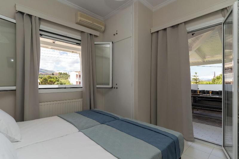 Acapulco Marinos Studios & Apartments image