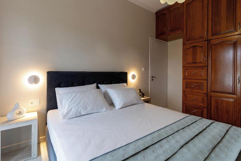Acapulco Marinos Studios & Apartments image