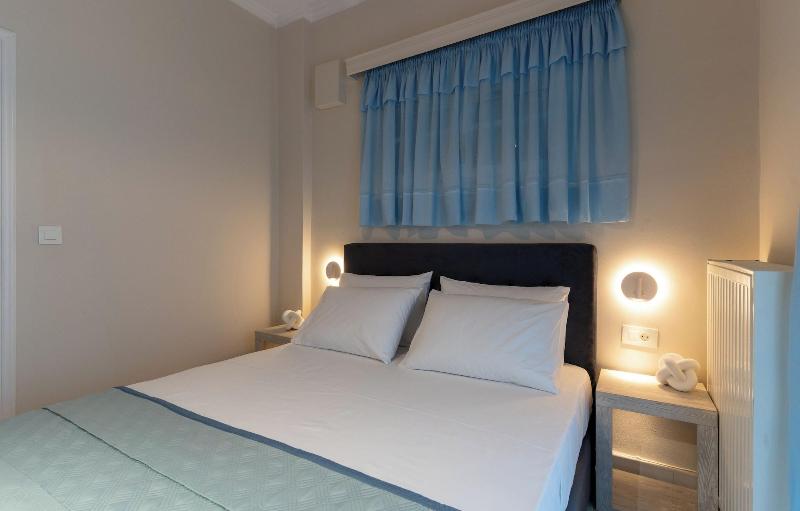 Acapulco Marinos Studios & Apartments image