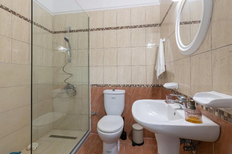 Denise Studios & Apartments image