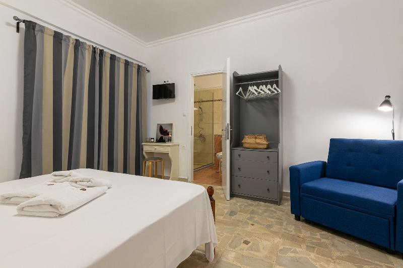 Denise Studios & Apartments image