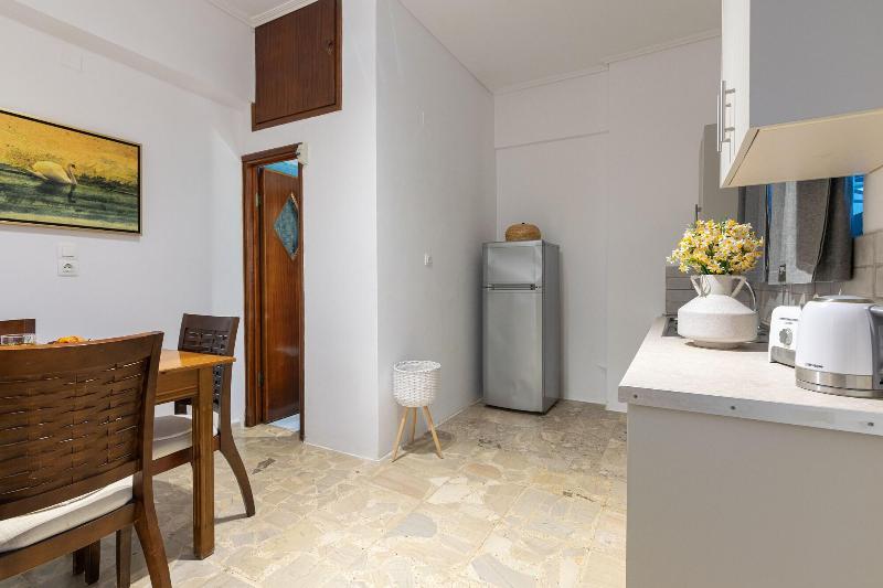 Denise Studios & Apartments image