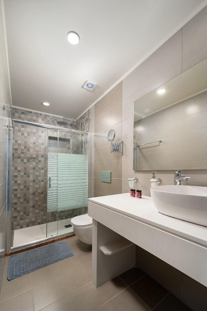 Hotel Minos image