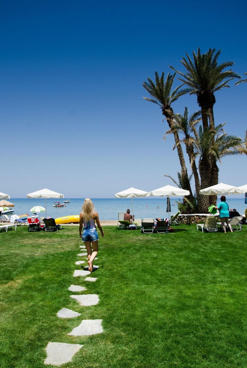 Palm Beach Hotel image