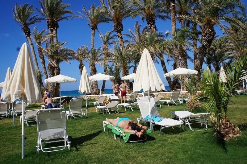 Palm Beach Hotel image