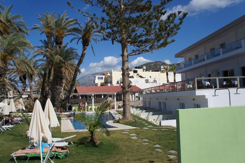 Palm Beach Hotel image