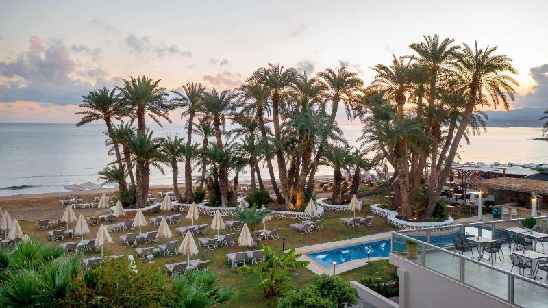 Palm Beach Hotel image