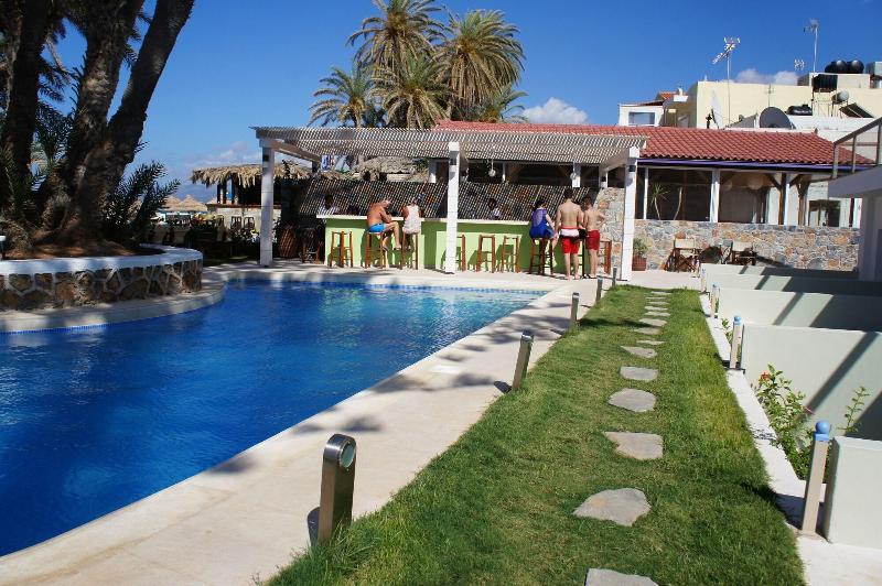 Palm Beach Hotel image