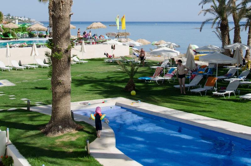 Palm Beach Hotel image
