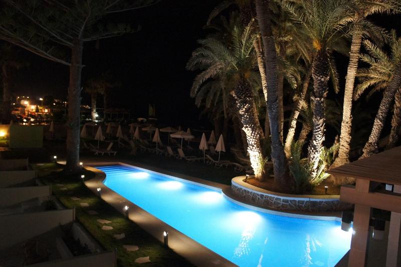 Palm Beach Hotel image