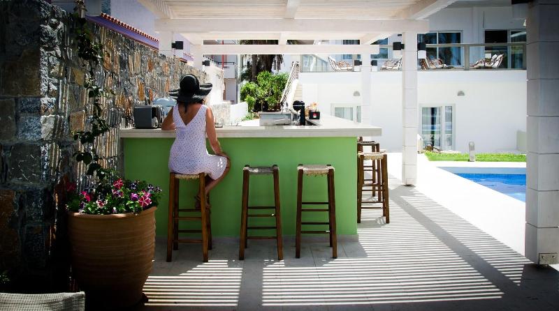 Palm Beach Hotel image