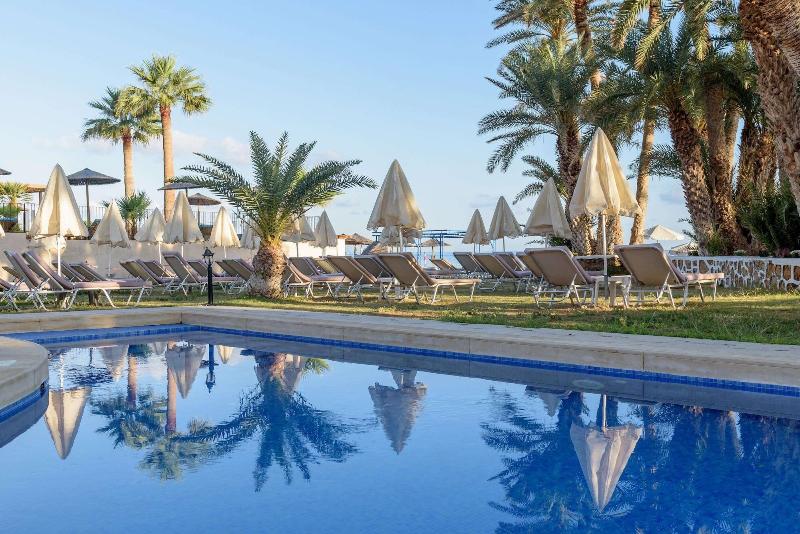 Palm Beach Hotel image