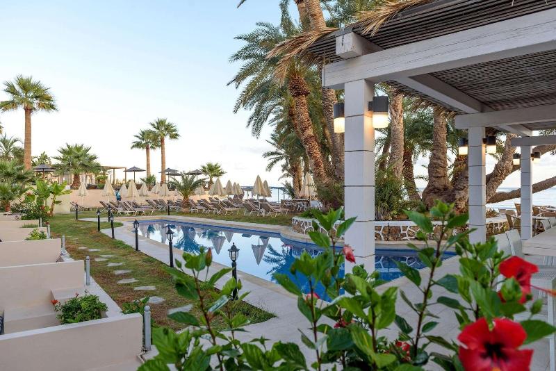 Palm Beach Hotel image