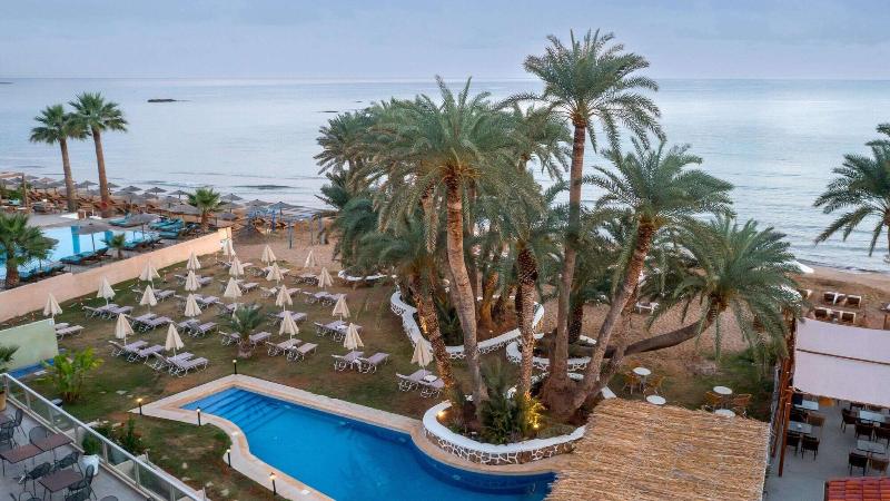 Palm Beach Hotel image