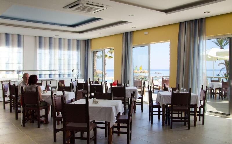 Palm Beach Hotel image