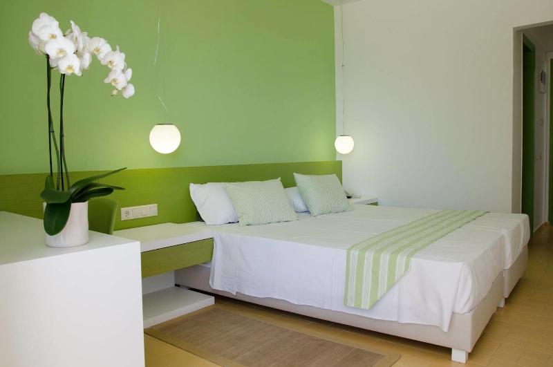 Palm Beach Hotel image