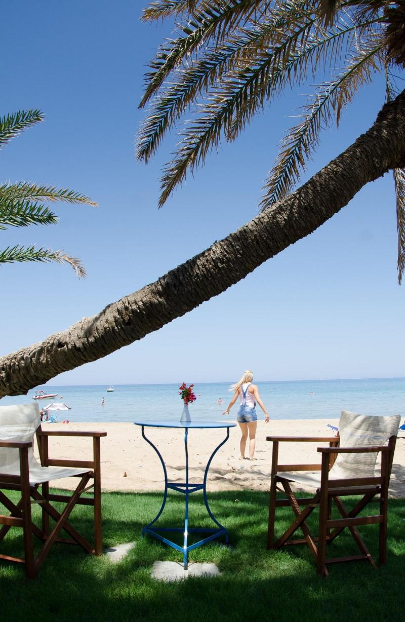 Palm Beach Hotel image