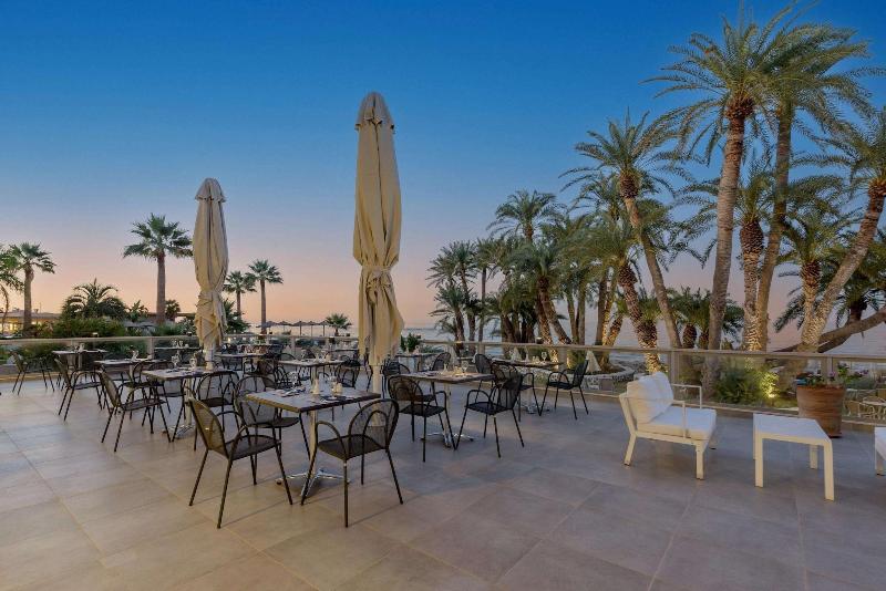 Palm Beach Hotel image
