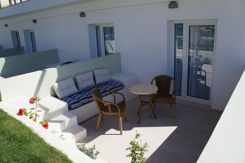 Palm Beach Hotel image