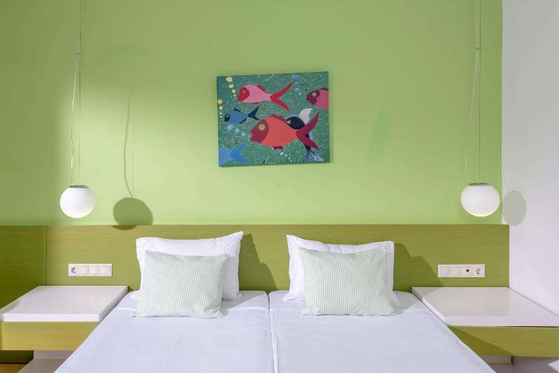 Palm Beach Hotel image