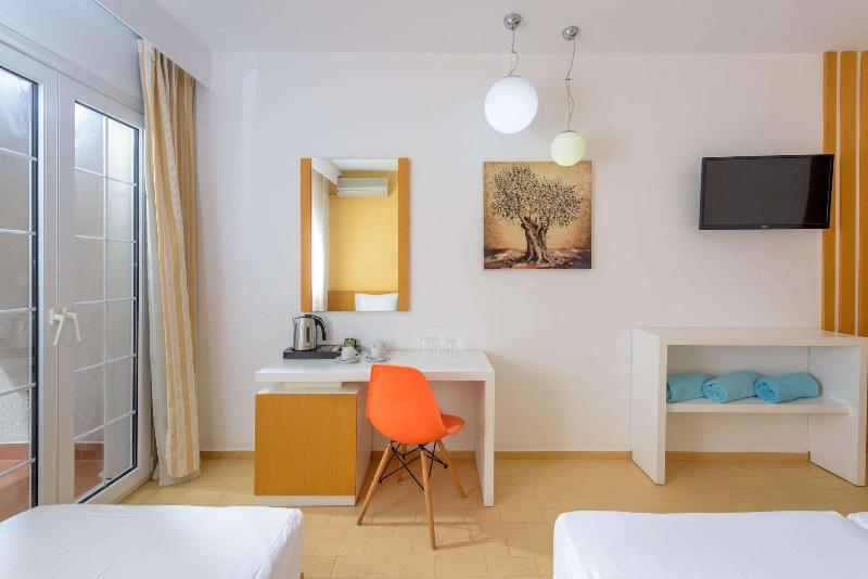Palm Beach Hotel image