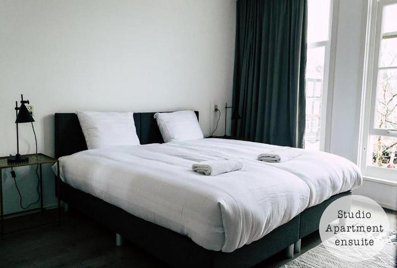 Rembrandt Square Hotel image