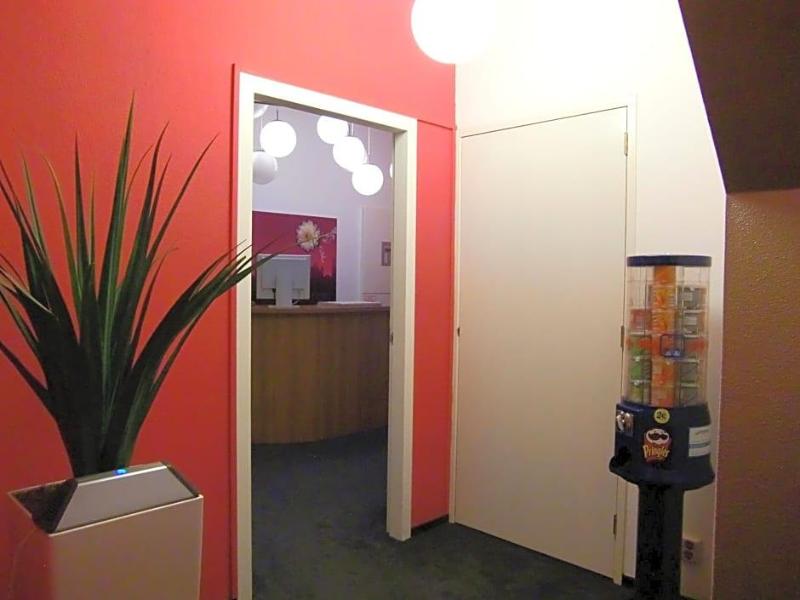 Rembrandt Square Hotel image