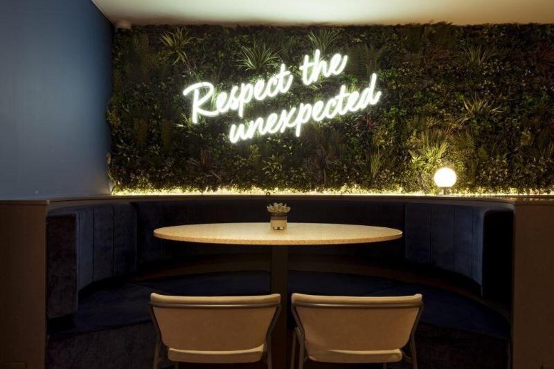 Qbic Brussels Hotel image