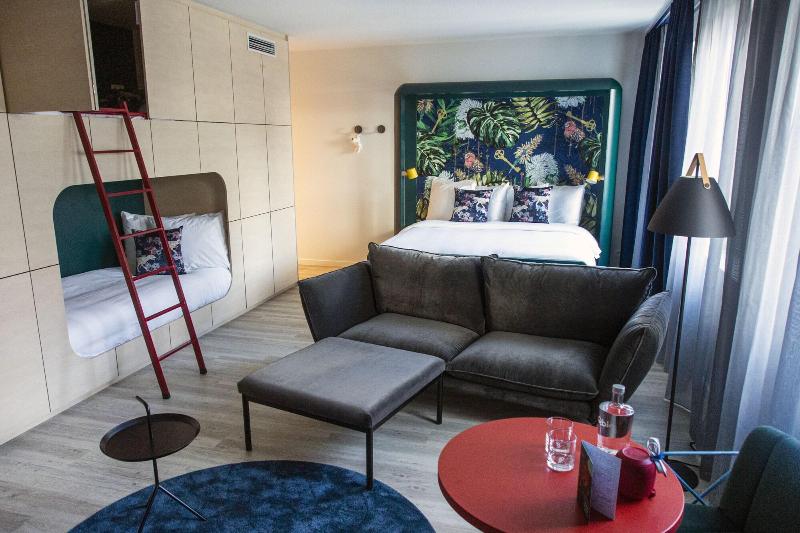 Qbic Brussels Hotel image