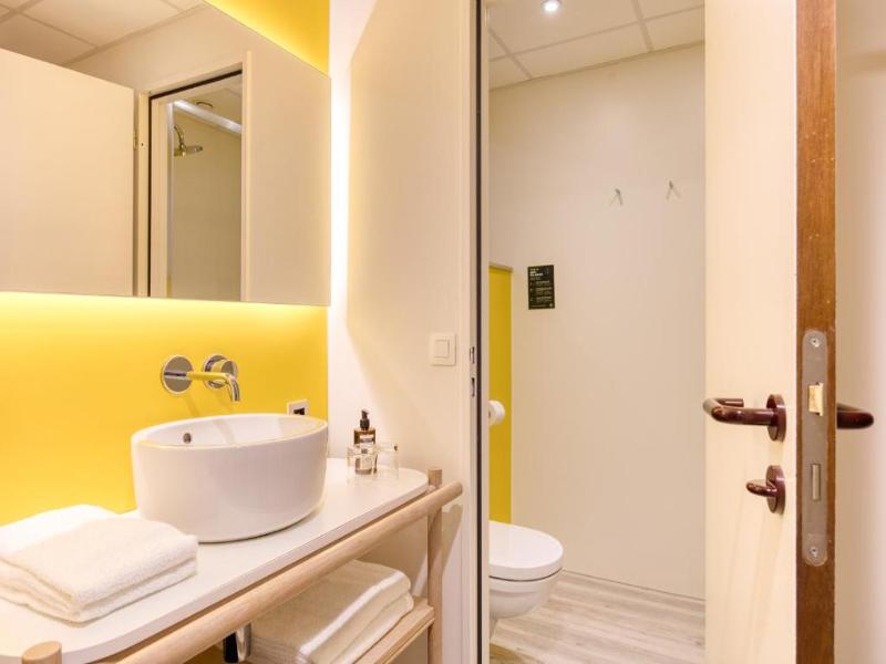 B&B HOTEL Brussels Centre Louise image