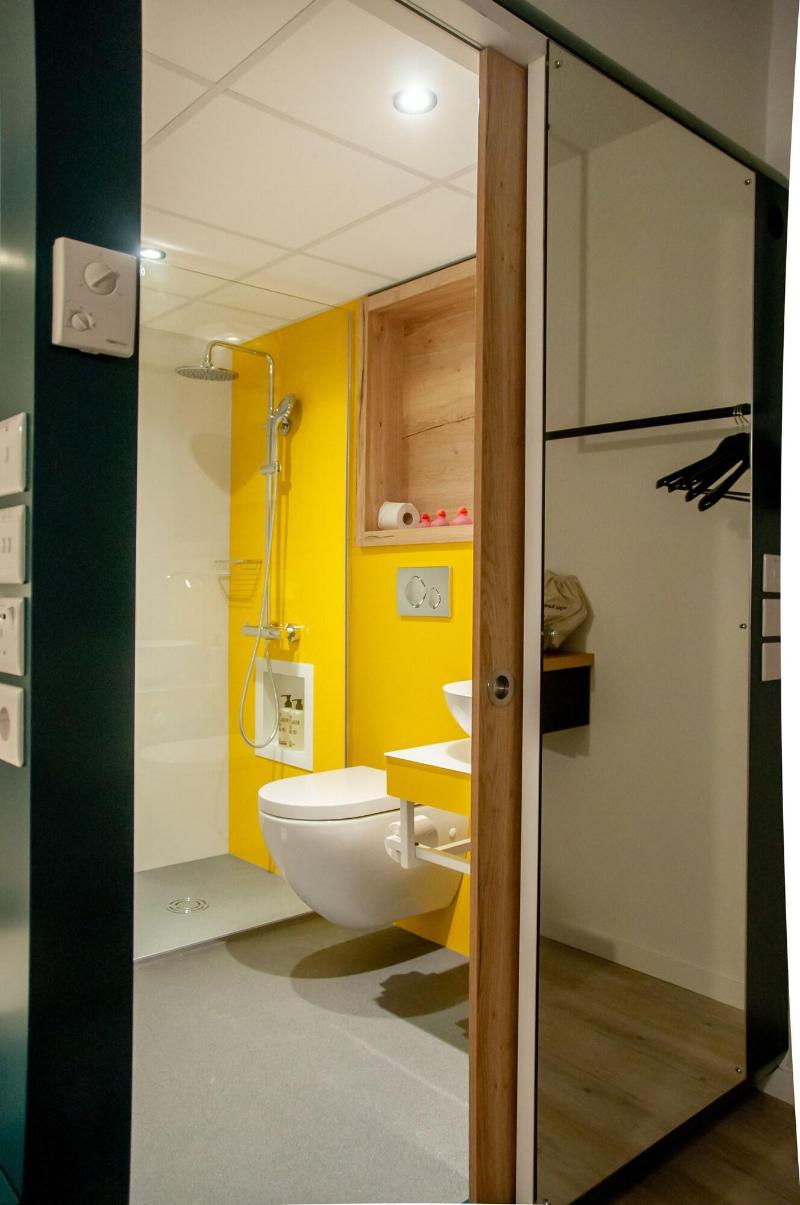 Qbic Brussels Hotel image