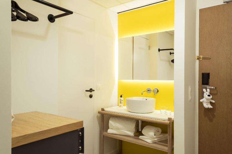 Qbic Brussels Hotel image