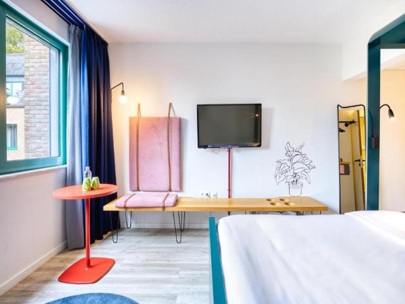 B&B HOTEL Brussels Centre Louise image