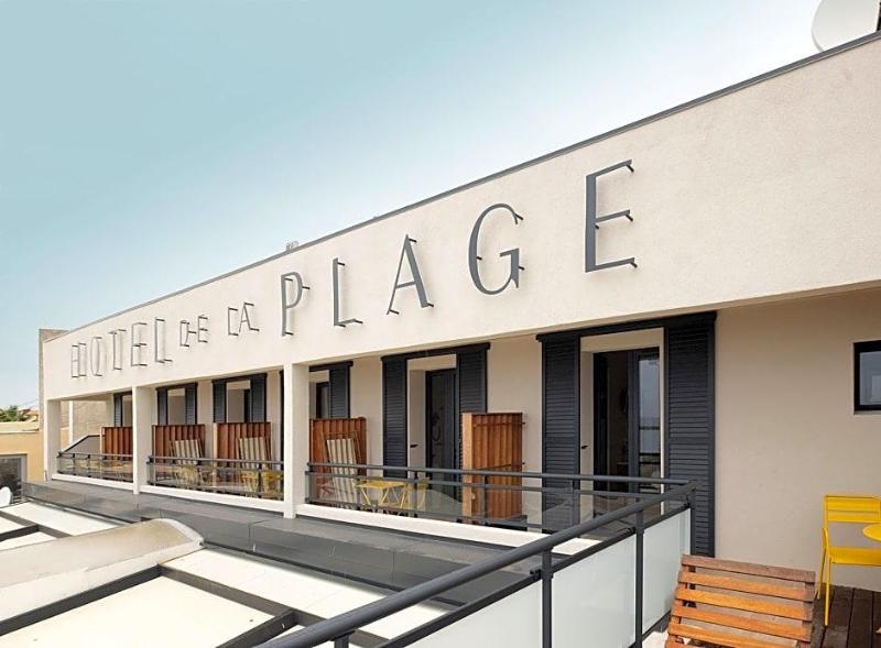 Hotel De La Plage image
