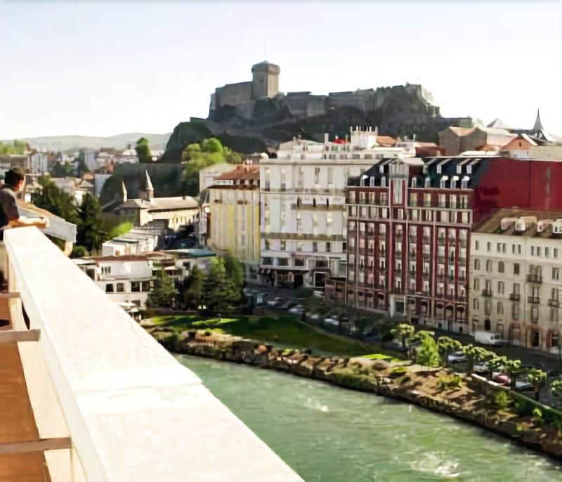 Hotel Sainte Suzanne image