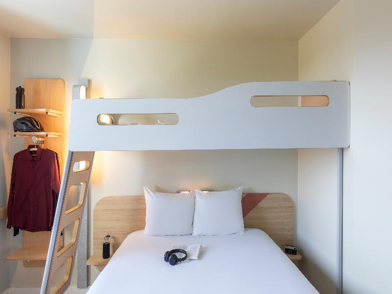 Ibis Budget Saint Quentin En Yvelines Velodrome image