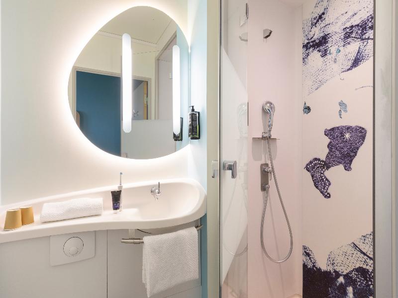 Ibis Budget Saint Quentin En Yvelines Velodrome image