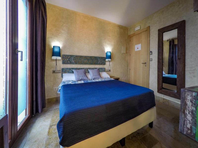 Room Tarifa image