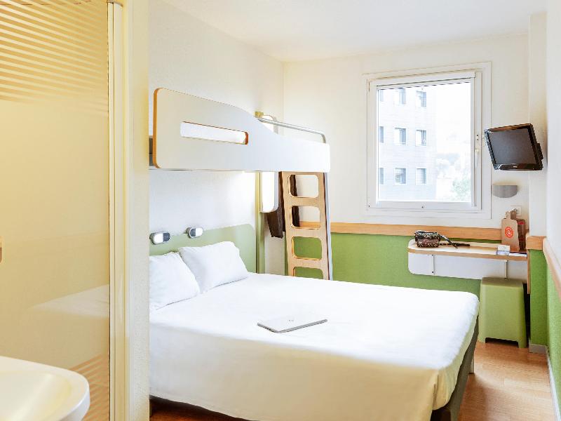 Ibis Budget Oviedo image