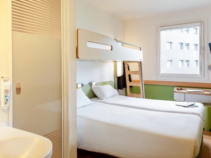Ibis Budget Oviedo image