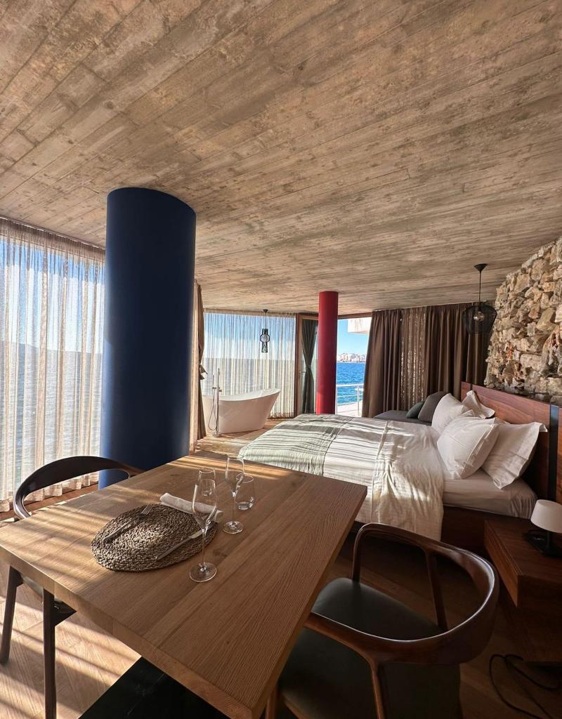 Buzë Boutique Hotel image