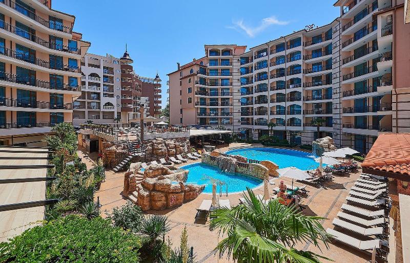 Hotel Complex Karolina
