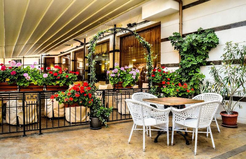 Hotel Complex Karolina image